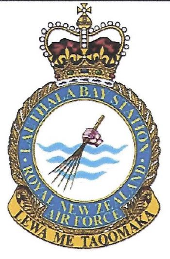 Coat of arms (crest) of Lauthala Bay Station, RNZAF