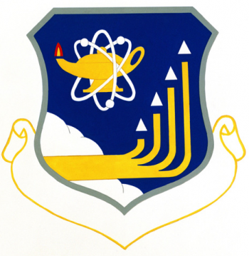 Coat of arms (crest) of the 3300th Technical Training Wing, US Air Force