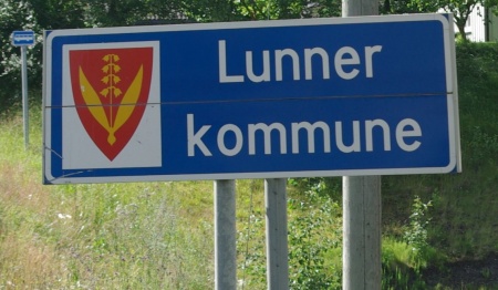 Arms of Lunner