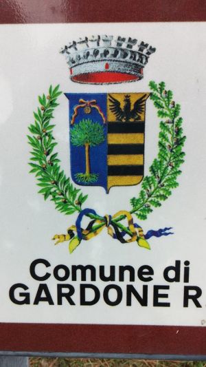 Coat of arms (crest) of Gardone Riviera
