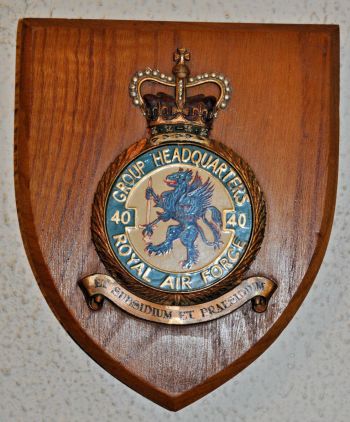 Coat of arms (crest) of the No 40 Group Headquarters, Royal Air Force